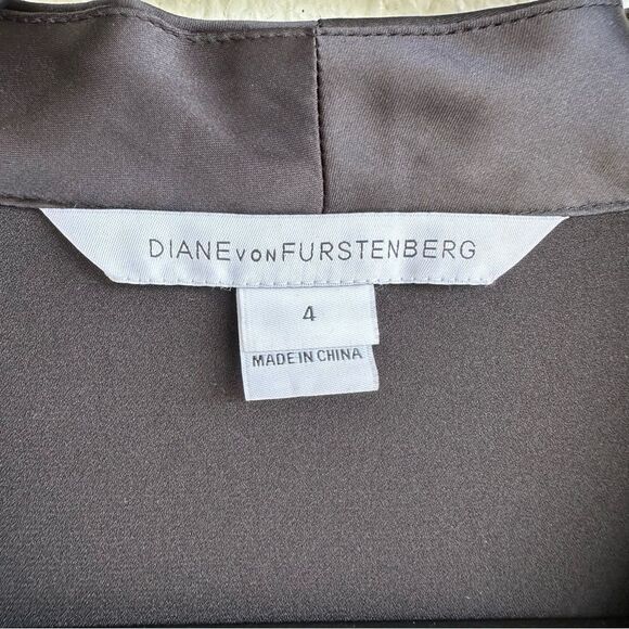 DIANE VON FURSTENBERG DVF Jumpsuit 4 Black Lace Long Sheer Sleeve Wrap Belted - Picture 10 of 10